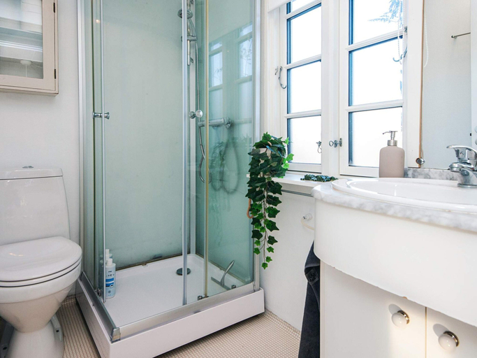 Bathroom 3, 6 Person Holiday Home in Juelsminde, Hedensted