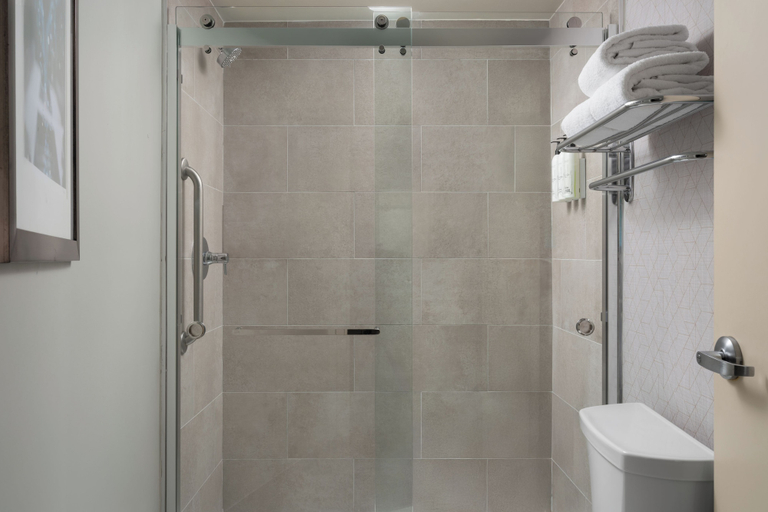 Bathroom 4, SpringHill Suites by Marriott Fort Myers Airport, Lee