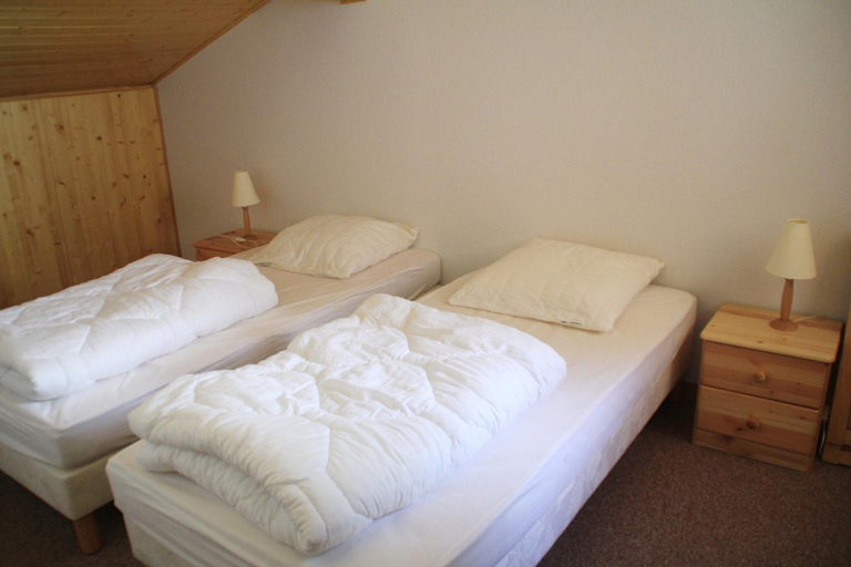 Others 4, Apartment Near Portes du Soleil ski Area, Haute-Savoie