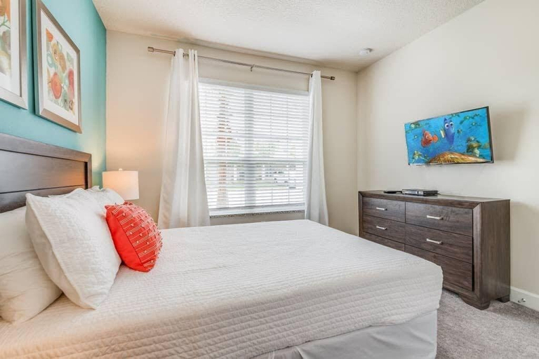 Others 3, Serenity 3BR Townhome w/ Private Pool, Lake