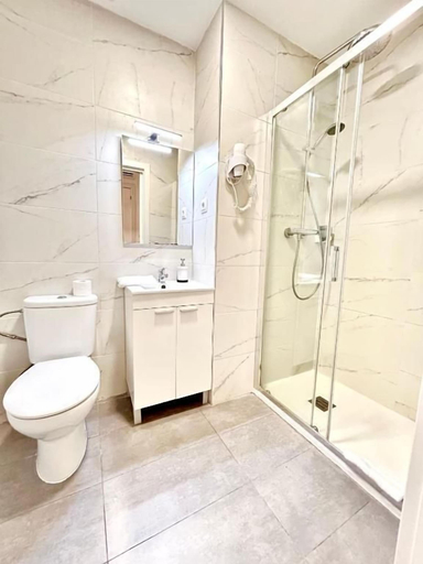 Bathroom 3, HOSPEDAJE LA PAZ, Madrid