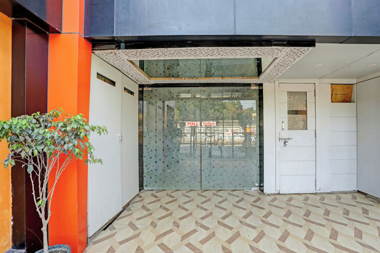 Others 4, Super Hotel O Hyderabad Gate IIT BHU, Varanasi