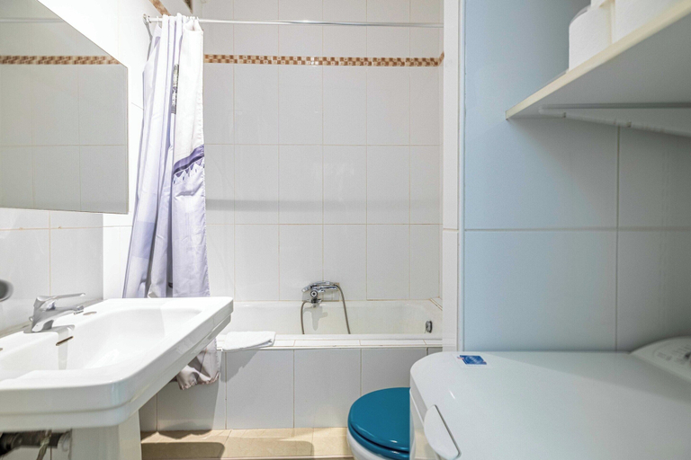 Others 4, Charming Apartment a/c 2P by the Seafront - Nice, Alpes-Maritimes