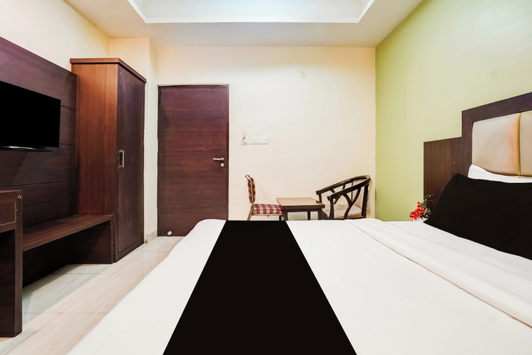 Others 4, Townhouse Sikar Road Jaipur, Jaipur