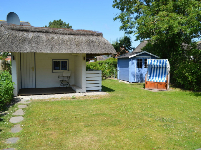 Others 3, Holiday Home in Wyk on Fohr With Terrace, Nordfriesland