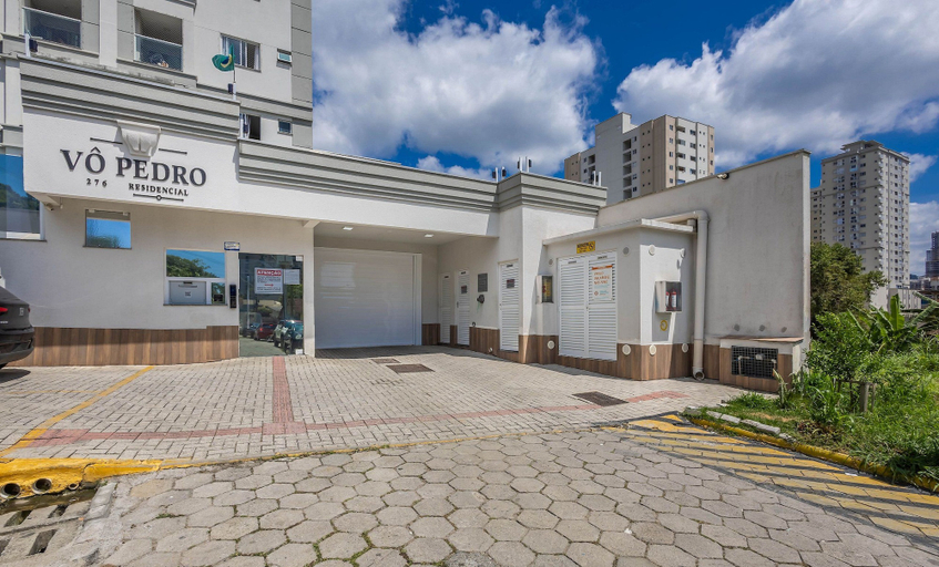 Others 4, Apt w/ Barbecue Grill 750m From the Beach Evp0504, Itapema