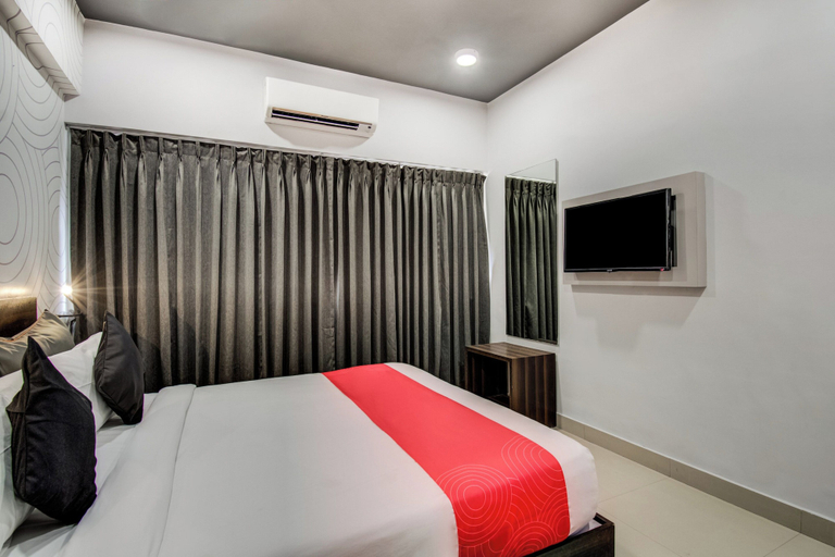 Others 4, Super Collection O Rajdhani Hotel, Pune