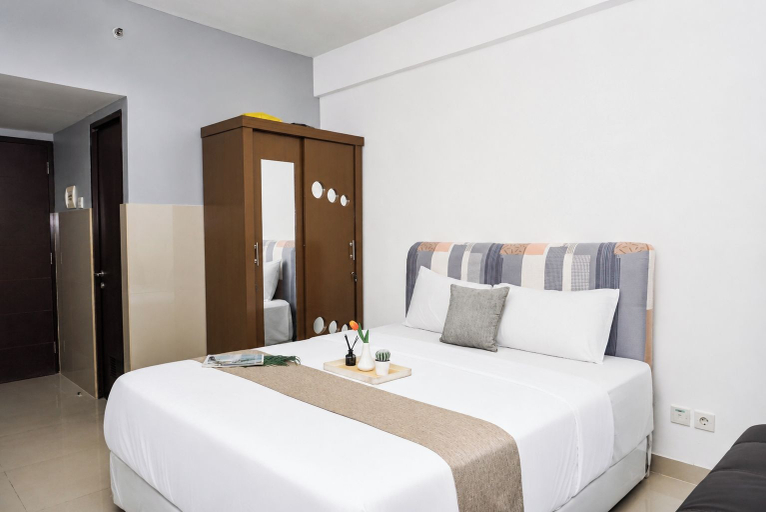Others 3, Calm And Warm Studio At Apartment Grand Dhika City, Bekasi