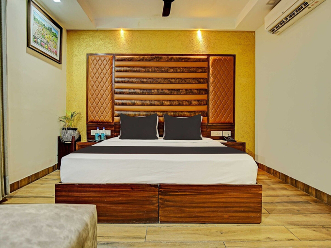 Others 2, Townhouse Oak Eastern View Railway Junction, Sahibzada Ajit Singh Nagar