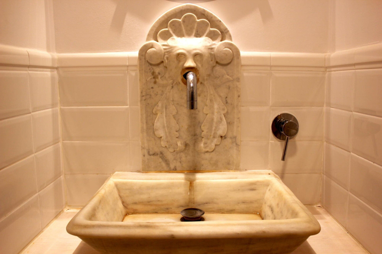 Bathroom 3, Cottage in Castellnou With Forest Trails, Barcelona