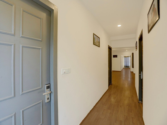 Others 3, Deluxe With Balconyaps In, Kaushambi