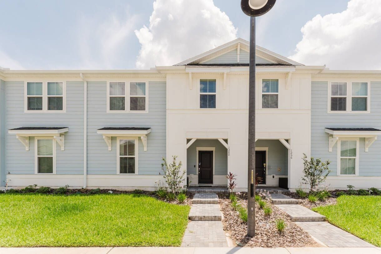 Others 2, Luxury 5bedroom Home, Pool, Near Disney, Lake