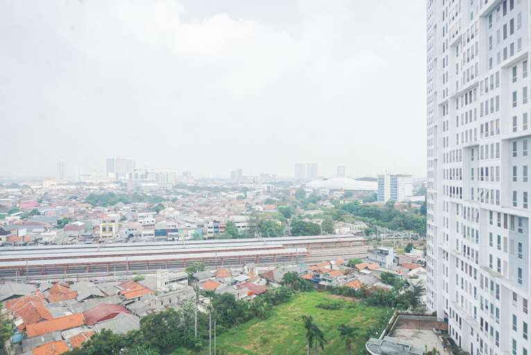 Others 4, Warm Relaxing Studio Room At Apartment Patraland Urbano, Bekasi