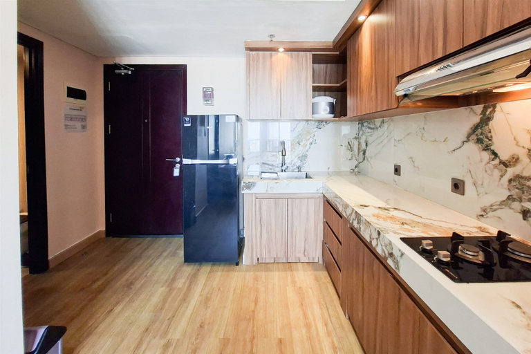 Others 2, Cozy Ambience 1Br At Casa De Parco Apartment, Tangerang