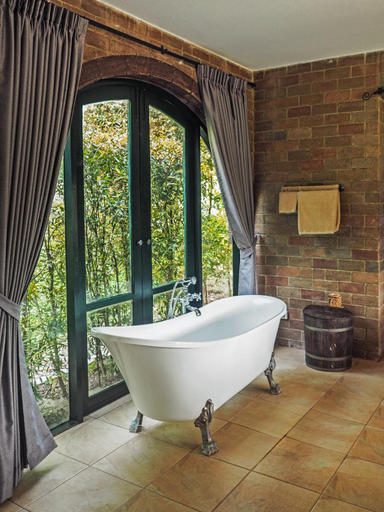 Bathroom 4, La Toscana Resort, Suan Phung