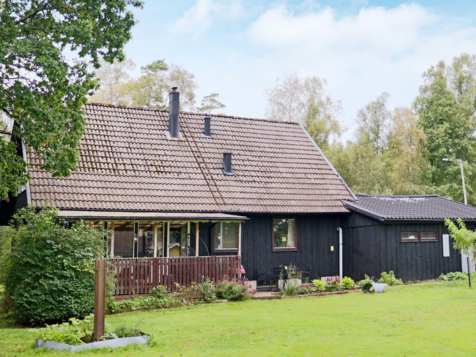 Others 3, 4 Star Holiday Home in Ullared, Falkenberg