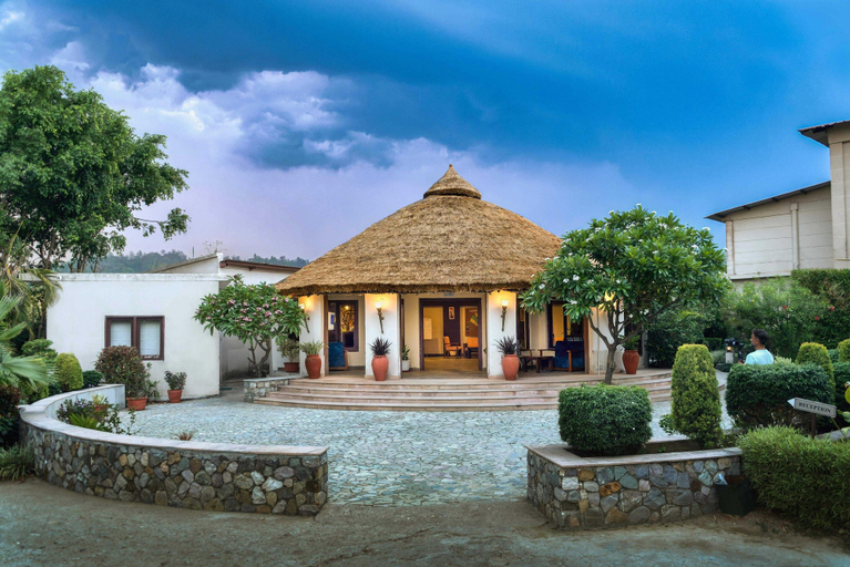 Others 4, Resort in Curacao With Infinity Pool, Nainital