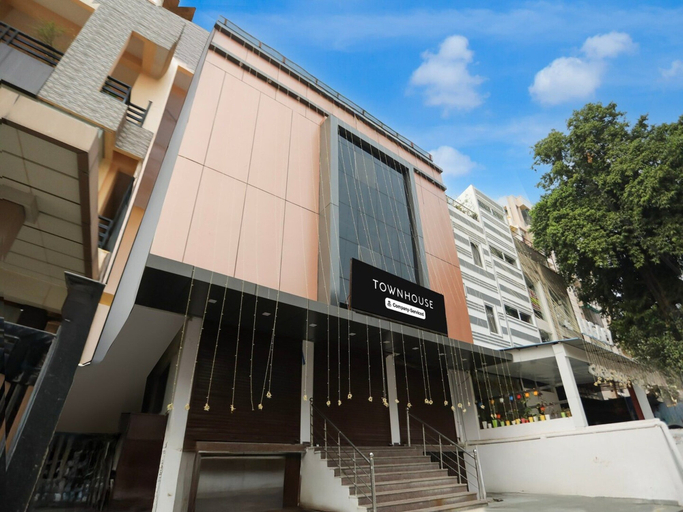 Others 3, Classic With Balconyamba Palace, Kaushambi