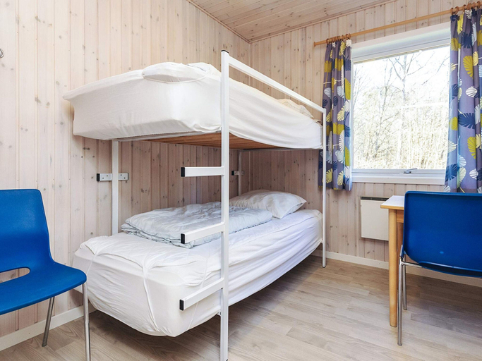 Others 4, 4 Person Holiday Park Home in Laeso, Læsø