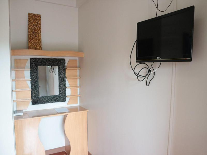 Public Area 3, Pacific Waves Inn, Baler