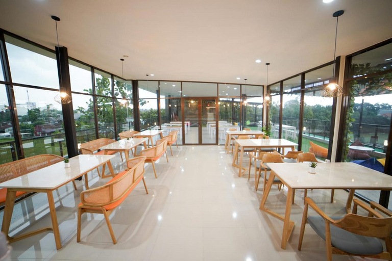 Food & Drinks 5, Urbanview Sumampir Anugrah Purwokerto by RedDoorz, Banyumas