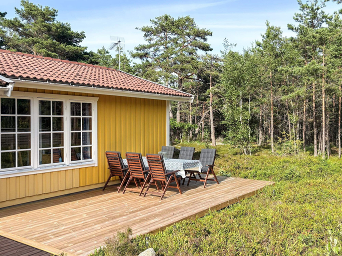 Others 3, 6 Person Holiday Home in Stromstad, Strömstad