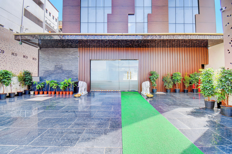 Others 3, Palette Hotel Chakan K9, Pune