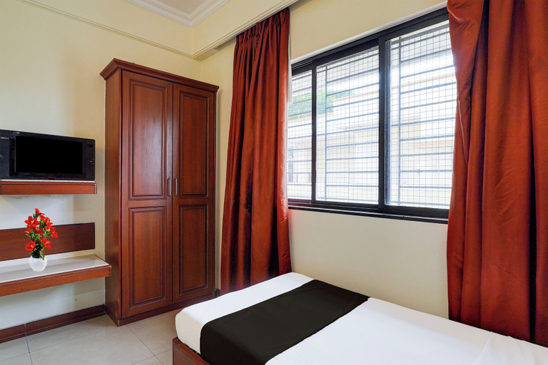 Others 2, Hotel O Thimmaiah Rd Rajajinagar, Bangalore