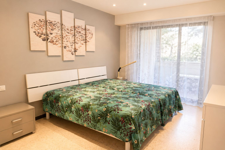 Bedroom, Croisette Immo, Alpes-Maritimes