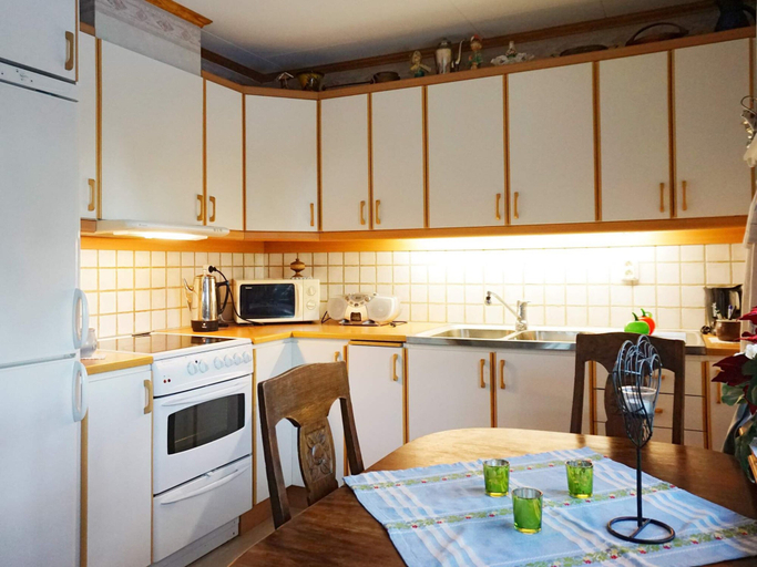Others 5, 4 Star Holiday Home in Bullaren, Tanum