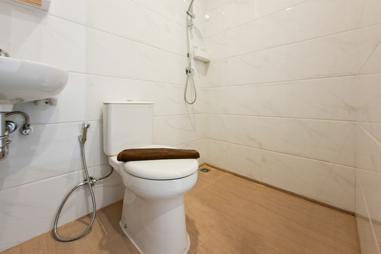 Others 5, Calm And Classic Studio Room At Apartment Sky House Bsd, Tangerang