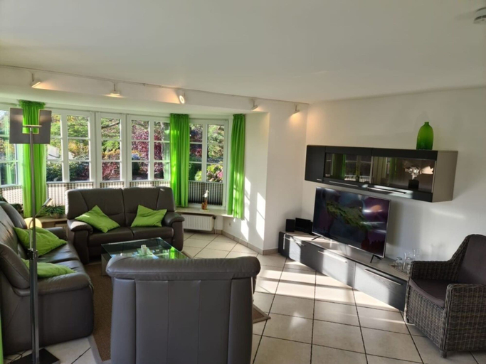Others 1, Holiday Home in Nieblum With Swimming Pool, Nordfriesland
