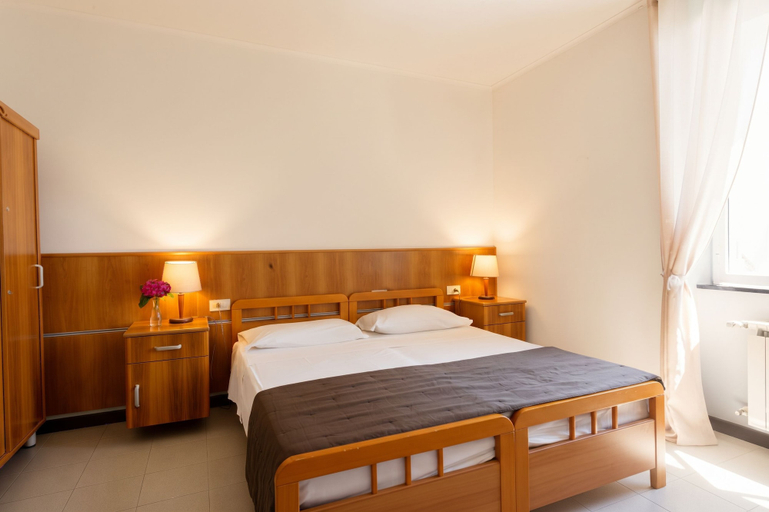 Bedroom 4, Hotel Montallegro, Genova