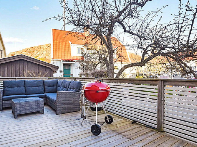 Others 4, 4 Star Holiday Home in Lysekil, Lysekil