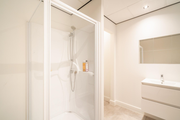 Bathroom 2, Cozy Antwerp City Apartment for 5, Antwerpen