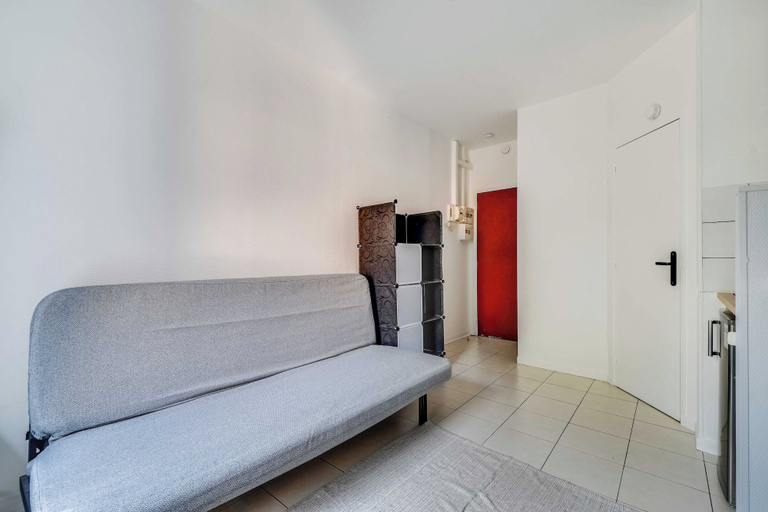 Others 2, Studio 2P on the Outskirts of Paris, Seine-Saint-Denis
