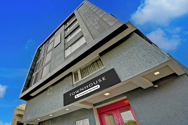 Others 5, Townhouse Ulsoor Near Halasuru Metro, Bangalore
