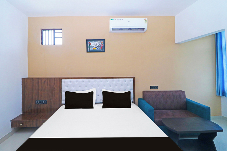 Others 5, Hotel O MG International, Purbi Singhbhum