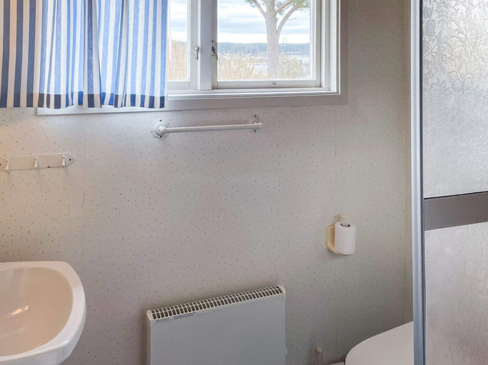 Others 4, 3 Person Holiday Home in Dalaro, Haninge