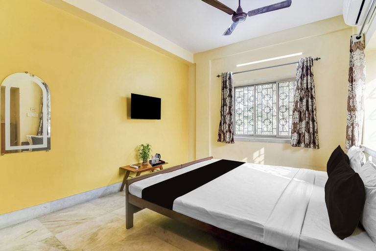 Others 2, Hotel O Mukundapur Medica Bus Stand, South 24 Parganas