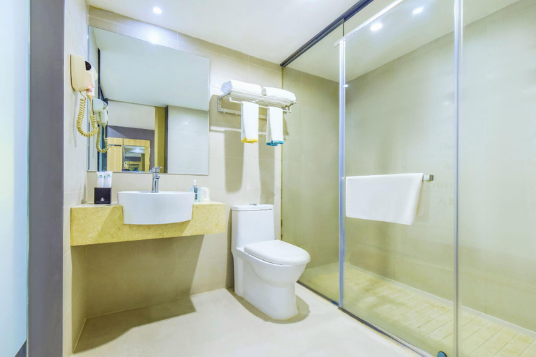 Bathroom 1, City Comfort Inn Bijie Mayuan, Bijie