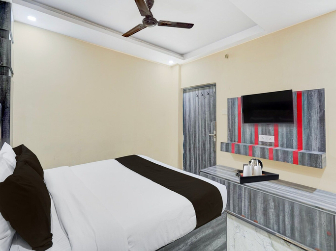 Others 5, Super Deluxe Roomamba Palace, Kaushambi
