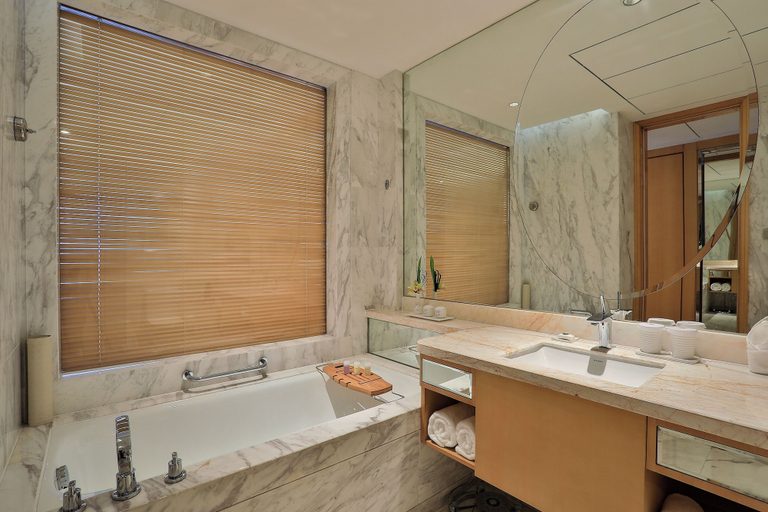 Bathroom 5, Shaoxing Tianma Grand Hotel, Shaoxing