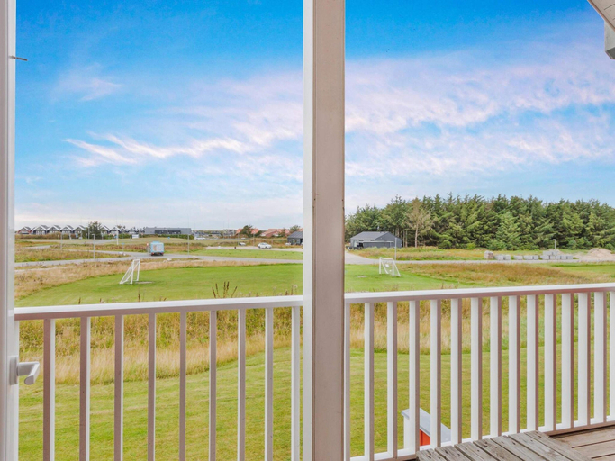 Others 4, 5 Star Holiday Home in Lokken, Hjørring