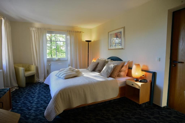 Bedroom 4, Stiefelburg GmbH, Weimarer Land