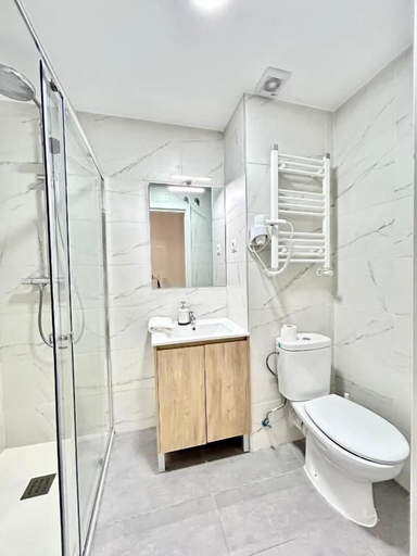 Bathroom 4, HOSPEDAJE LA PAZ, Madrid