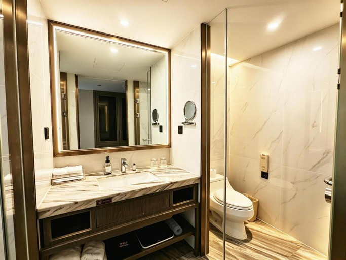 Bathroom 4, Dahe Jinjiang Hotel, Zhengzhou