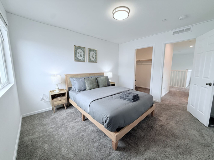 Others 5, Luxury 5B 3B Near Casino Ac Prking Greatneighbors, Sacramento