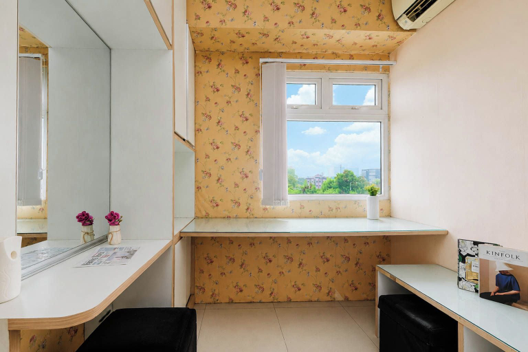 Others 4, Classic Comfortable 1Br At Apartment Green Pramuka City, Jakarta Pusat