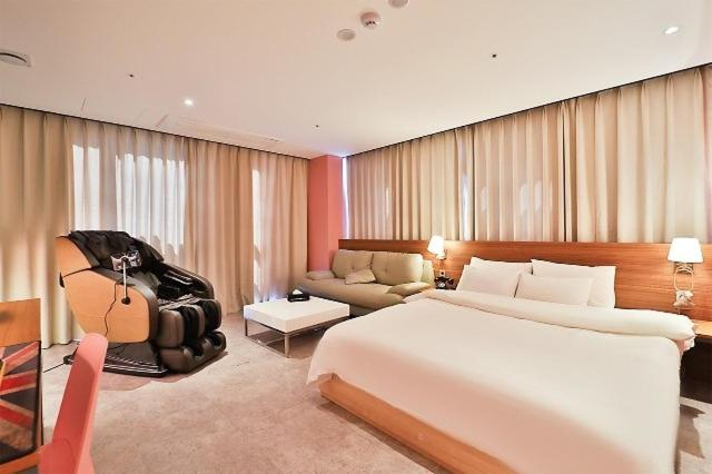 Bedroom 3, Gimpo Gray Hotel, Gimpo